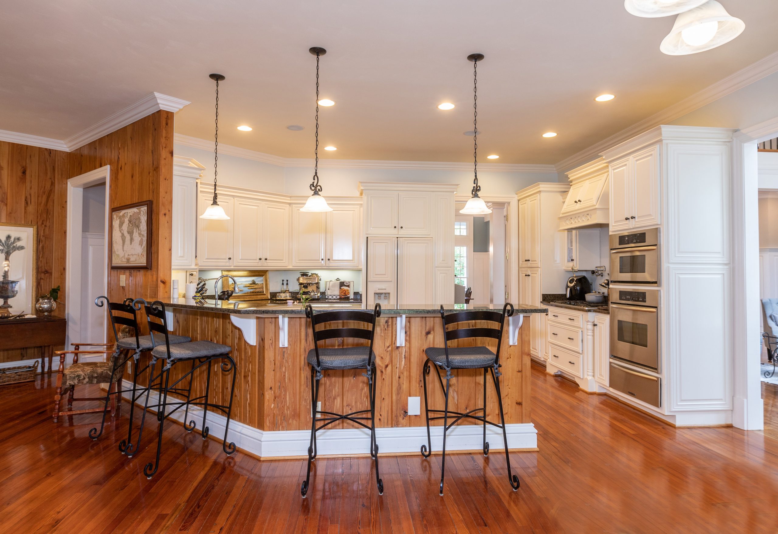 Discover a Boater’s Paradise at this Waterfront Estate in Gatling